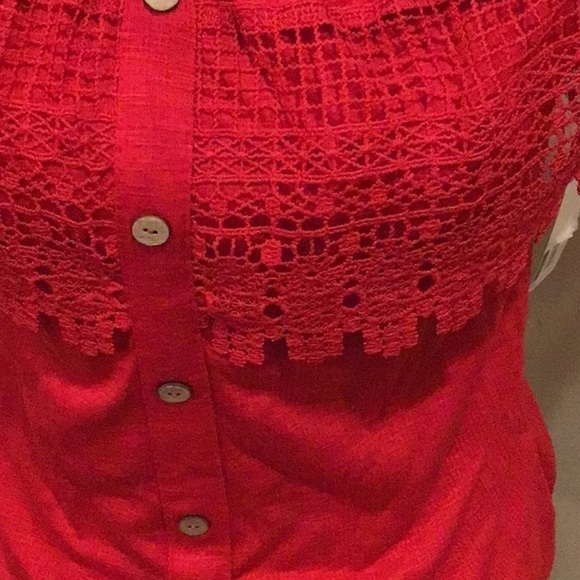 NWT No Boundaries Cold Shoulder Halter Top Size Large (11-13) - Picture 2 of 6